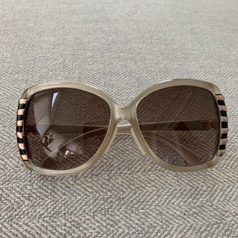 Like New Roberto Cavalli Square Sunglasses - Picture 3 of 6